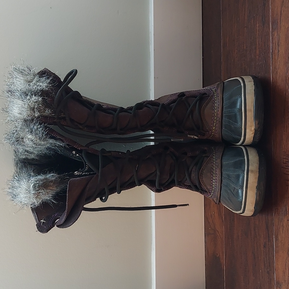Joan of Arc Sorel Boots 7.5